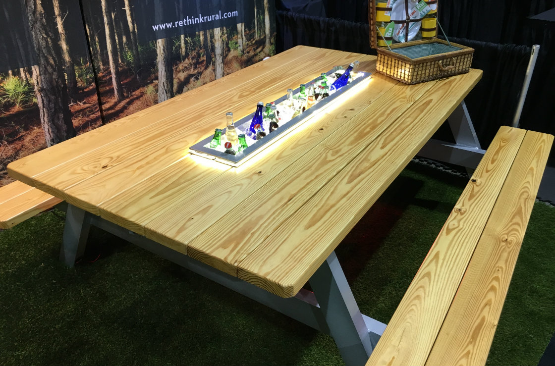 Master craftsman builds the Ultimate Picnic Table