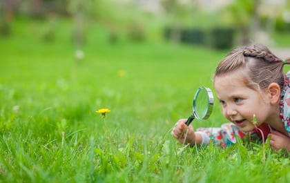 13 unstructured playtime ideas to get the kids outside