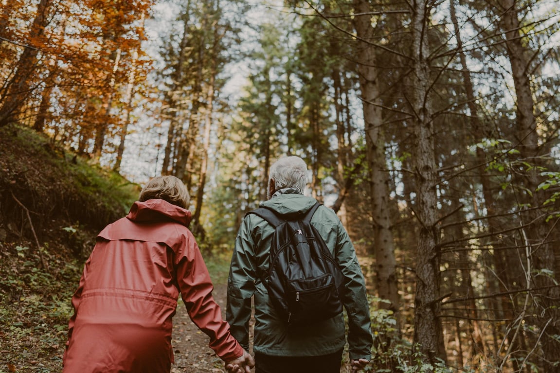 7 Outdoor Activities for Seniors in Rural Areas