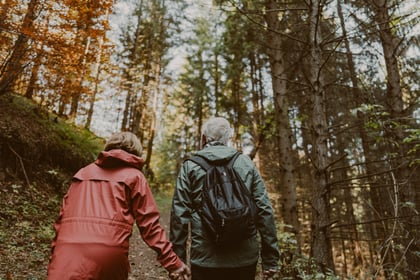 7 Outdoor Activities for Seniors in Rural Areas
