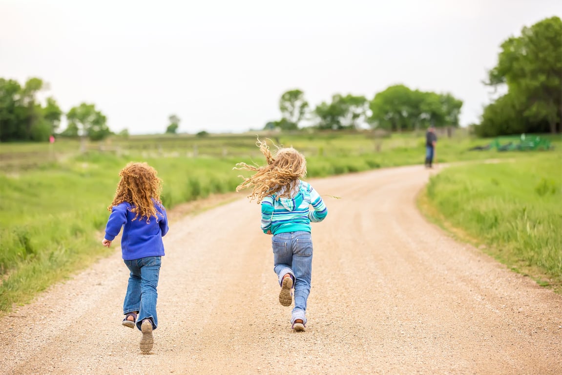 Why and How to Install a Gravel Driveway On Your Rural Land